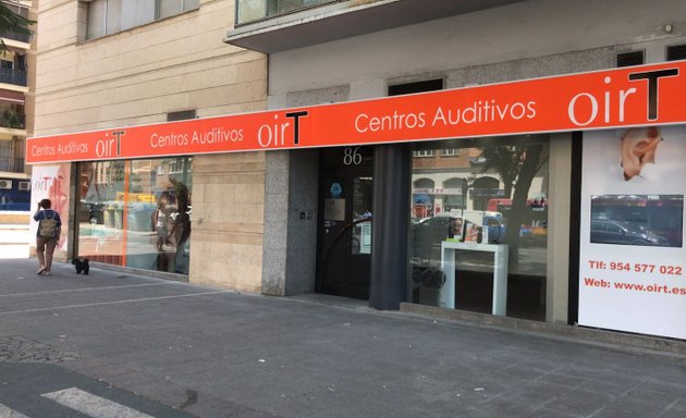Foto de Centros Auditivos OirT Sevilla Montoto