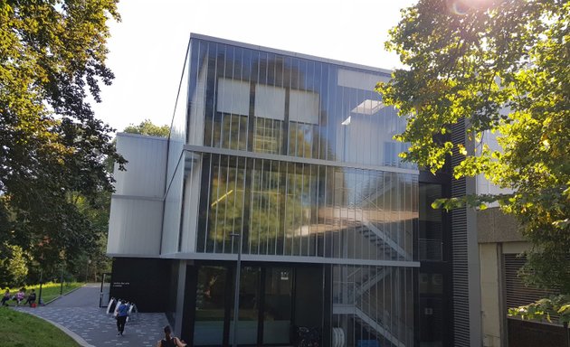 Foto von International School of Geneva - La Grande Boissière Campus