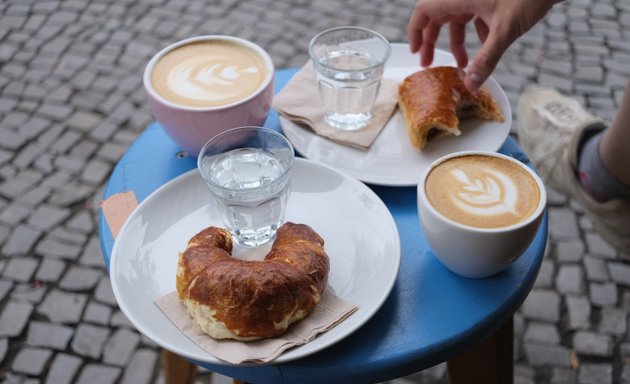 Foto von leuchtstoff - Kaffeebar und Bakery