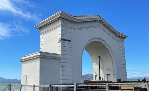Photo of Pier 43 Ferry Arch