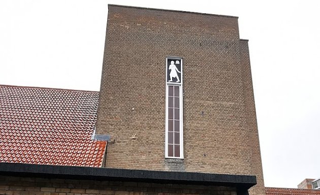 Photo of St John the Baptist Catholic Church, Hackney