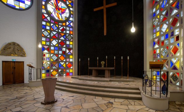 Foto von Weißfrauenkirche