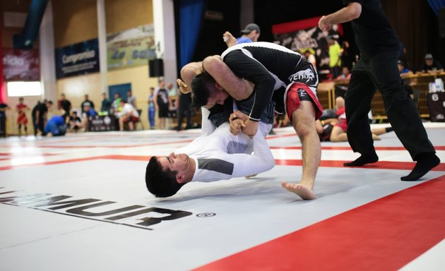 Foto de Olimpo Academy - Zorro Marroquin Team - MMA, JiuJitsu, Box, Kick Boxing, Taekwondo