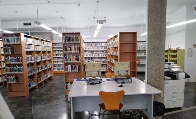 Foto de Biblioteca Pública Azorín