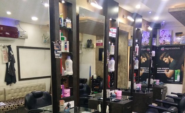 Photo of Style Check Men Saloon