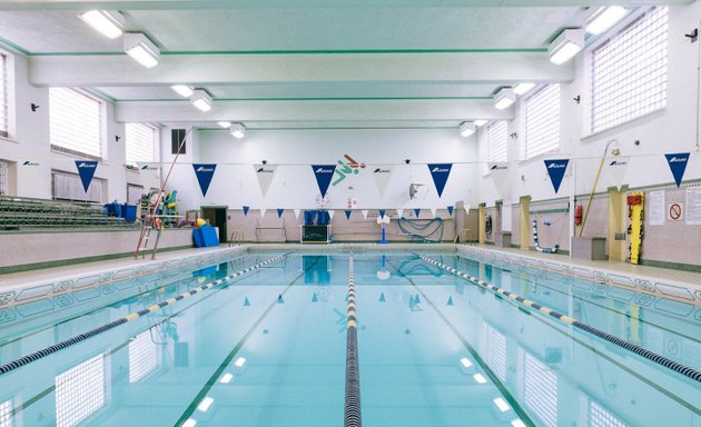 Photo of Piscine communautaire Notre-Dame-de-Grâce