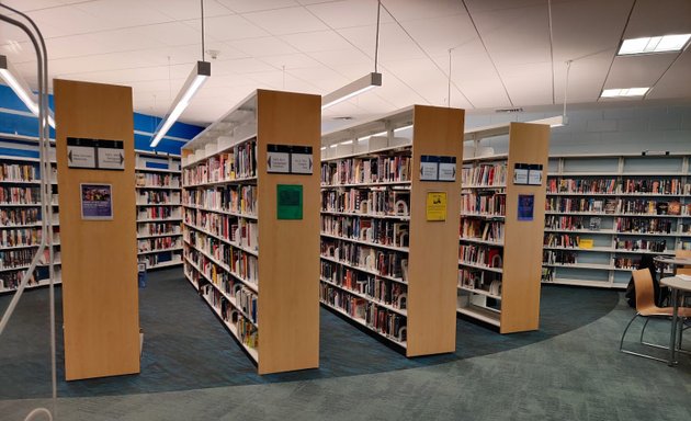 Photo of Queens Public Library at Ozone Park