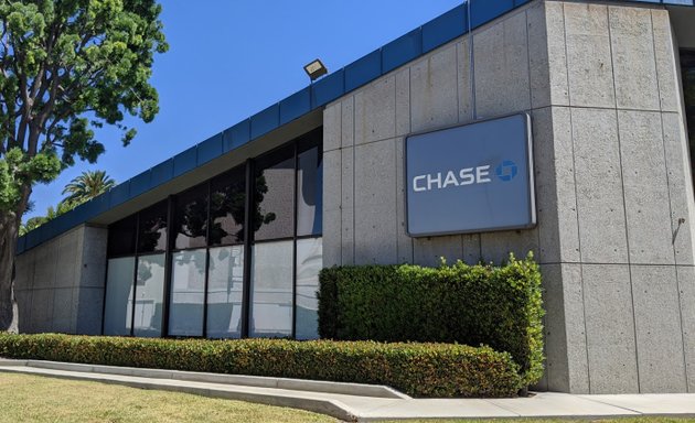 Photo of Chase Bank