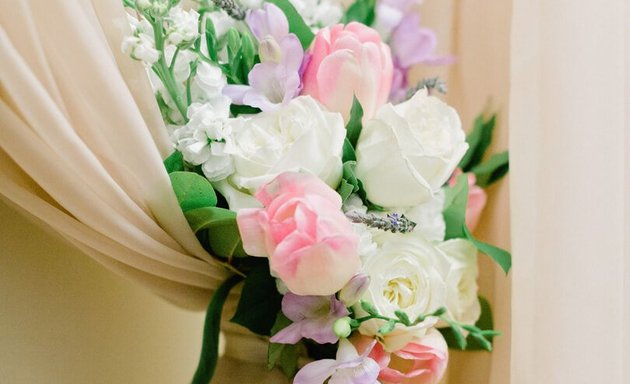 Photo of Flowers by Yona