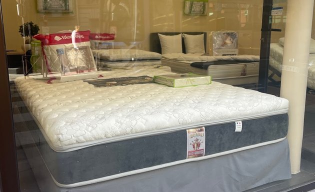 Photo de Literie de Daumesnil paris 12 matelas-sommiers