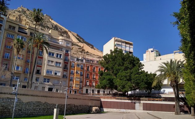 Foto de Biblioteca Pública Azorín