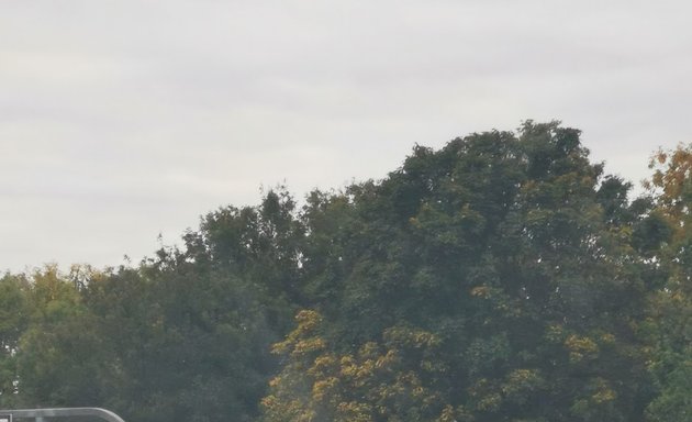 Photo of Harrow Lodge Park Skatepark 2