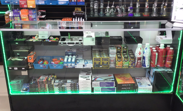 Photo of La Casa Smoke Shop