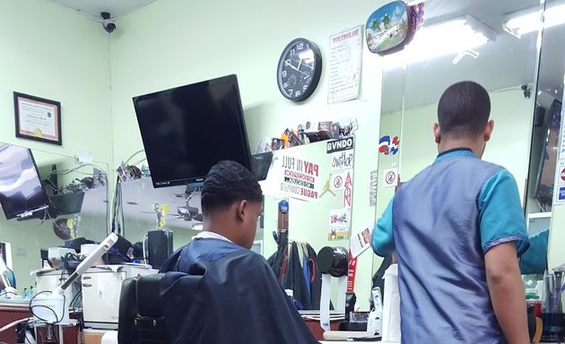 Photo of Milton’s barber shop