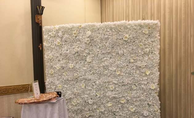 Photo of Floral Walls Canada - Flower Wall Rental