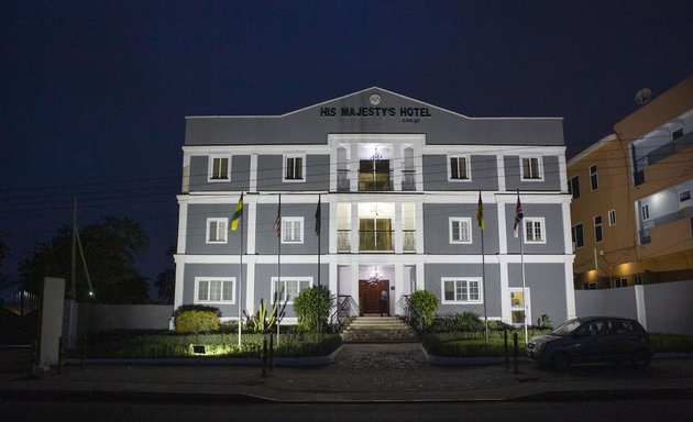 Photo of His Majesty's Hotel