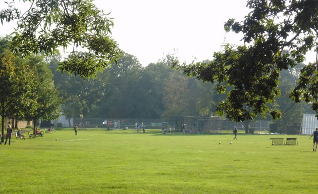 Photo of East Sheen Common