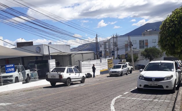 Foto de Automotores y Anexos Nissan Azucenas