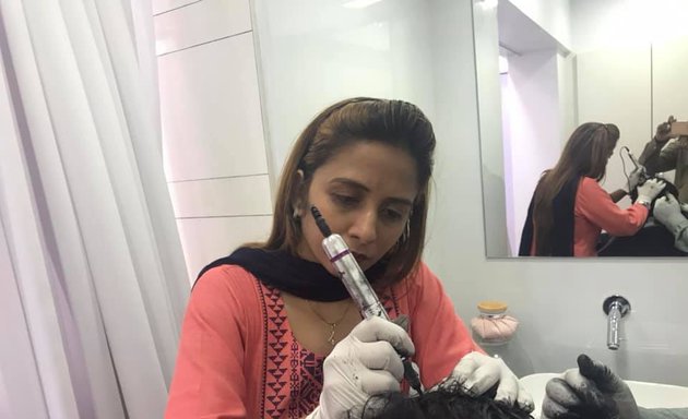 Photo of Dr. J.B. Cosmetology & Trichology Clinic : Skin & Hair Treatment for Pimples , Pigmentation , Scar Reduction , Peels , Skin Glow & Rejuvenation & Tightening , PRP , Hair Fall & Growth & Removal , Vitiligo , Eyebrows , Fungal Infection in Santacruz