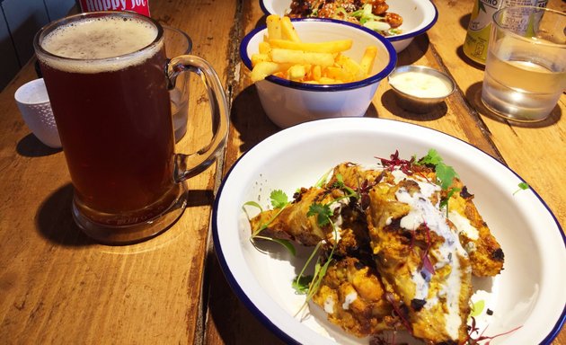 Photo of Randy's Wing Bar (Hackney Wick)