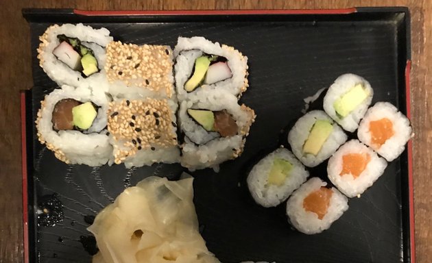 Foto von Sakura Sushi Bar