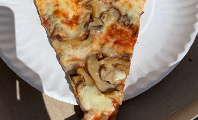 Photo of Amnon's Kosher Pizza