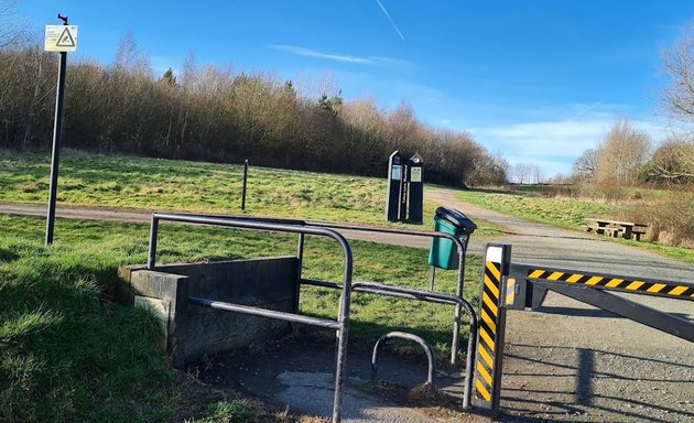 Photo of Folkes Lane Woodland Car Park