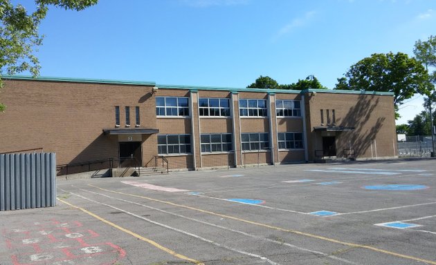 Photo of École primaire le Carignan