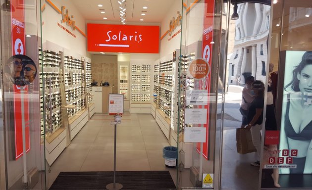 foto Negozio di occhiali da sole SOLARIS Corso Vittorio Emanuale Milano