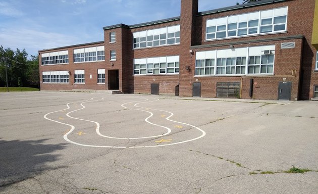 Photo of Lillian Public School