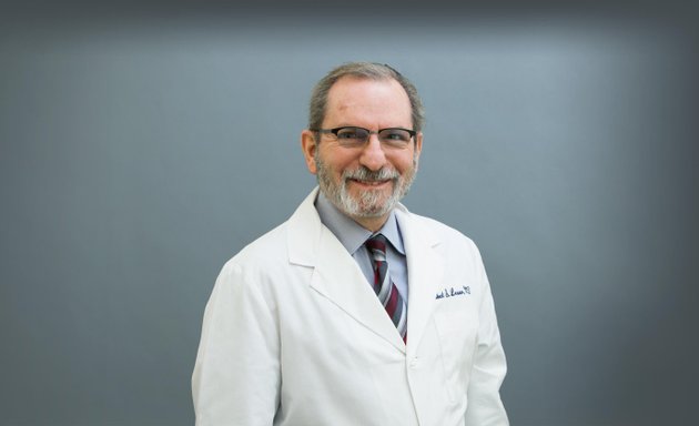 Photo of Robert S. Lesser, MD