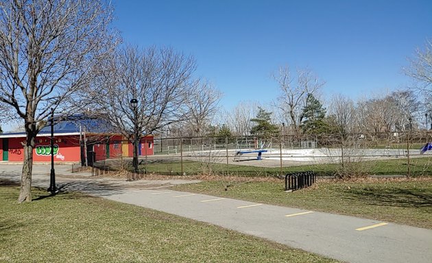 Photo of Parc Arthur-Therrien swimming pool