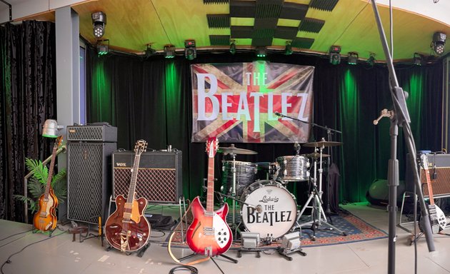 Photo of The Beatlez - Beatles Tribute Band