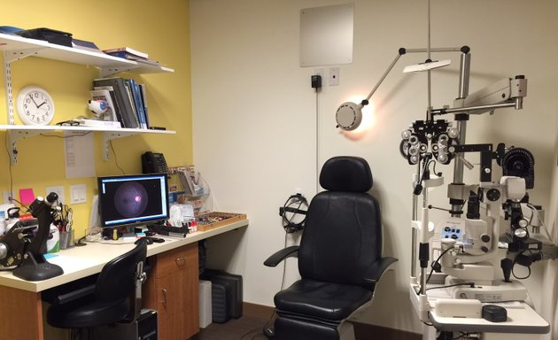 Photo of Dr. Tracy Wong, Optometrist @ Cloverdale Mall