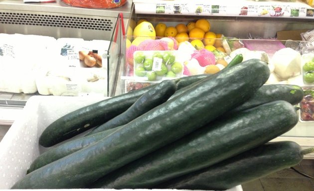 Photo of London Starnight Supermarket.