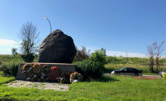 Photo of Montreal Irish Monument