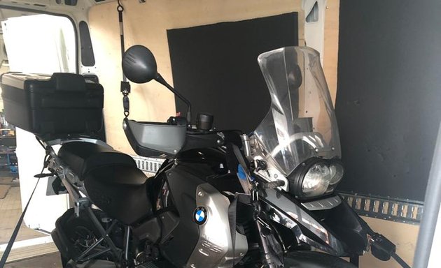 Photo de DepanGo Dépannage Remorquage Scooter Et Moto Paris IDF Batterie