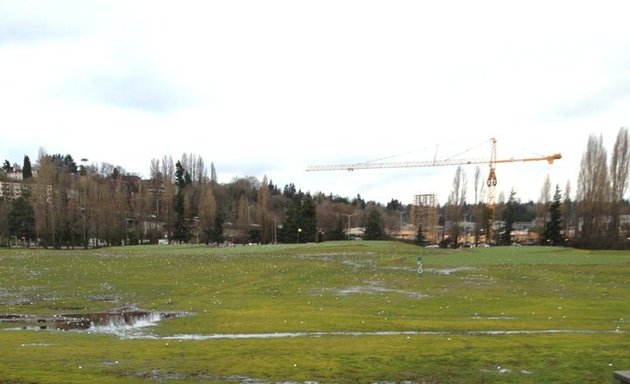 Photo of University of Washington Golf Range