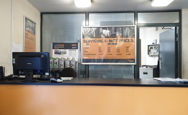 Photo of Halfords Autocentre Southend On Sea