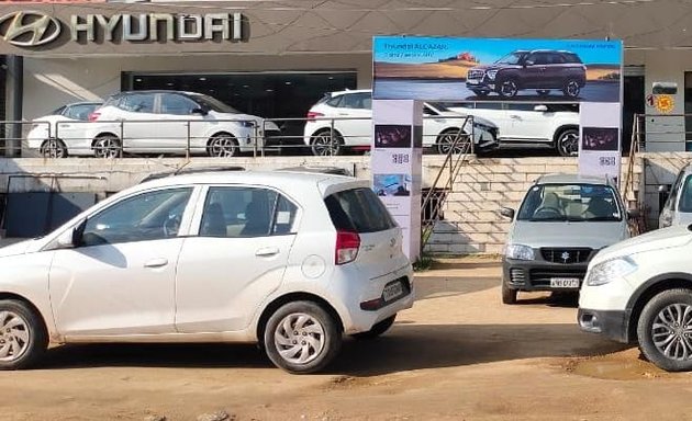 Photo of Lakshmi Hyundai Showroom