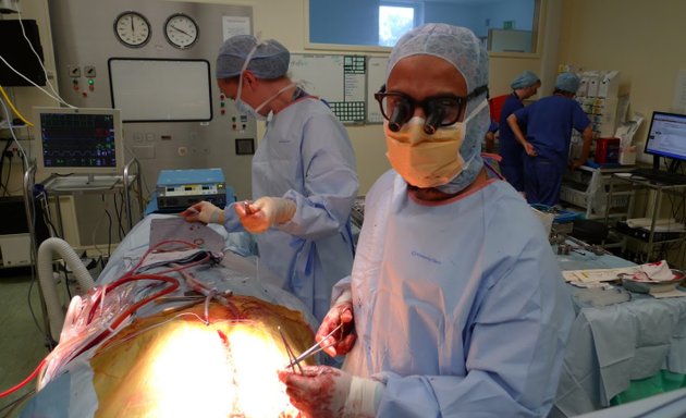 Photo of Hunaid Vohra MB BS MRCS MD FRCS (CTh) FETCS PhD Consultant Heart Surgeon
