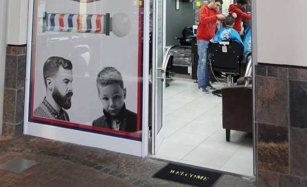 Photo of Akli's barber shop