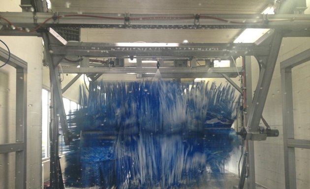 Photo of SNAPPY Car Wash