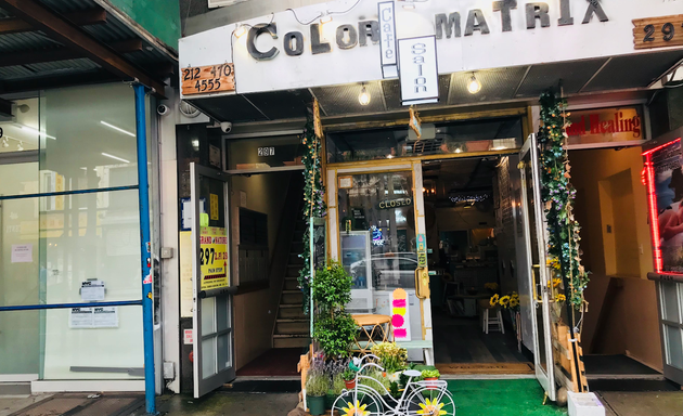 Photo of Color Matrix CaféSalon