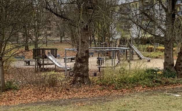 Foto von Kinderspielplatz - Hängebrückenspielplatz