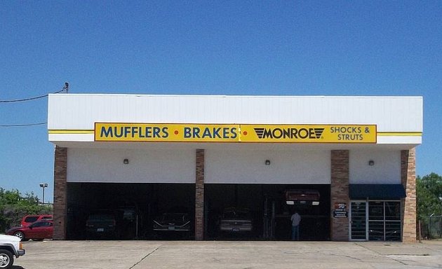 Photo of Ken's Muffler & Brakes