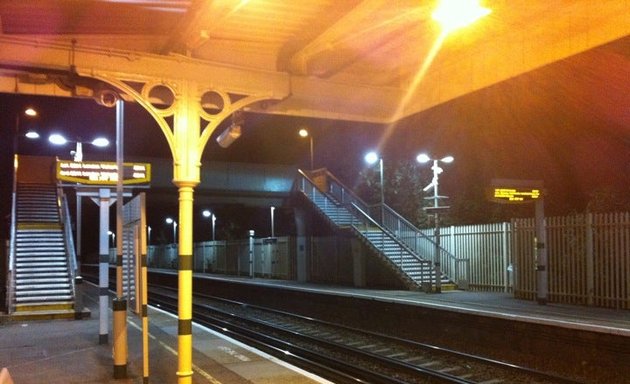 Photo of Hackbridge Train Station - Southern Railway