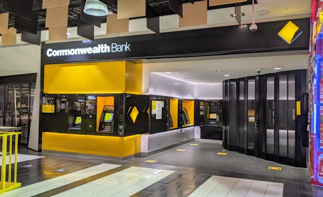 Photo of Commonwealth Bank La Trobe St Melbourne Branch