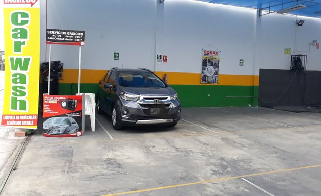 Foto de Green auto spa / car wash