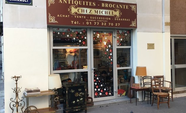 Photo de Antiquaire Grenier de Paris Chez Michel: Brocanteur Achat / vente antiquités Débarras maison greniers Paris Val de Marne 94